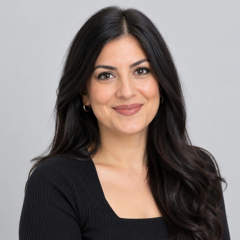 Studio portrait of a researcher of Turkish descent in her 30s